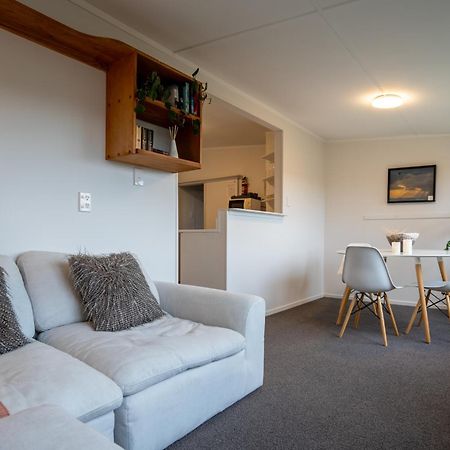 Muriwai Lodge エクステリア 写真