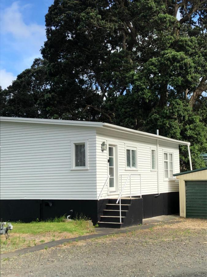 Muriwai Lodge エクステリア 写真